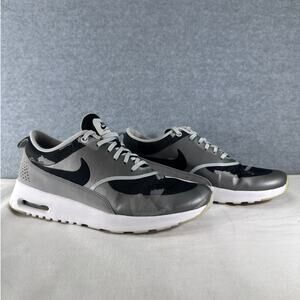 Nike Air Max Thea Women's sz 8 Silver Gray Camo Lightweight Sneaker Running Shoe